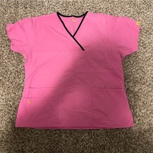 Wonder wink scrub top